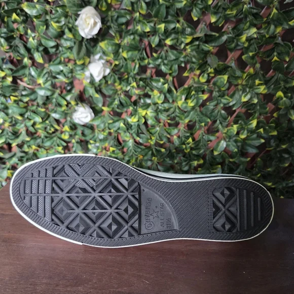 Converse Tie Dye Purple Low Top US Men's Size 11.5 Women's 13.5 EU 46 New in Box - Picture 7 of 12